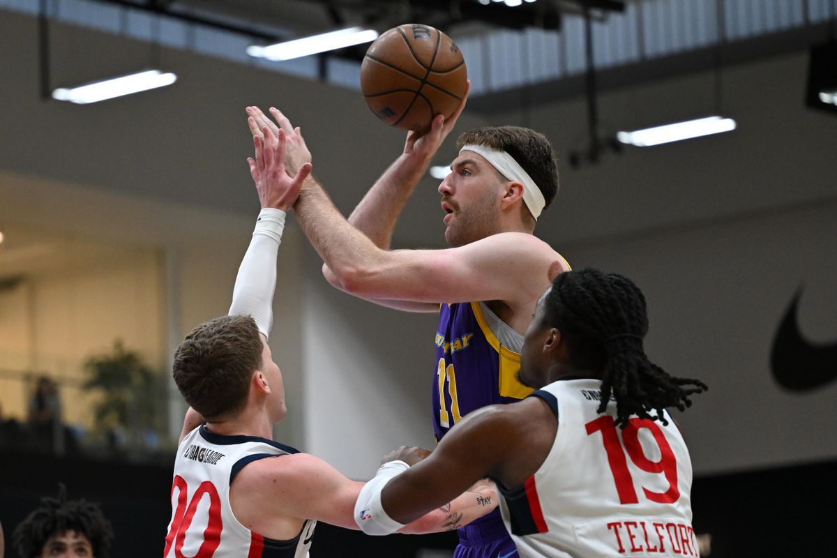 South Bay Lakers forward Drew Timme (11) shoots a floater during an NBA G-League playoff game between the San Diego Clippers and the South Bay Lakers Wednesday, April 1, 2026 at UCLA Health Training Center in El Segundo, Calif.