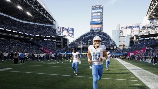Chargers drop to 0-4, but Justin Herbert shows fight in brutal loss to Seahawks (Los Angeles Chargers). Photo by Joe Nicholson-Imagn Images