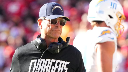  Jim Harbaugh faces difficult decision after Chargers' offense hits another low in loss to Chiefs (Los Angeles Chargers). Photo by Denny Medley-Imagn Images
