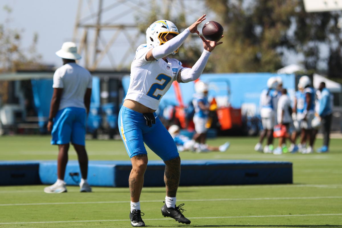 Los Angeles Chargers defensive back Elijah Molden (2) participates in drills during Chargers training camp at The Bolt on Saturday, August 1, 2026 in El Segundo, CA.
