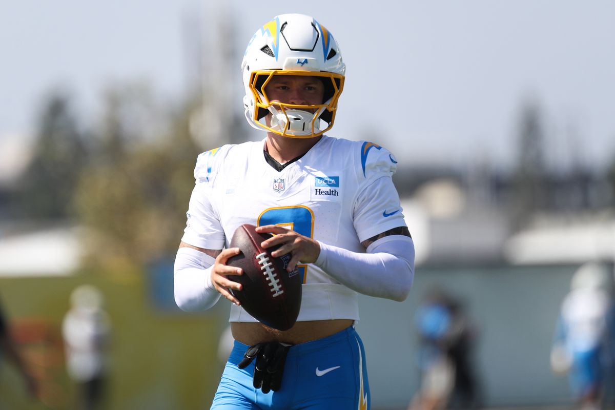 Los Angeles Chargers defensive back Elijah Molden (2) practices during Chargers training camp at The Bolt on Saturday, August 1, 2026 in El Segundo, CA.