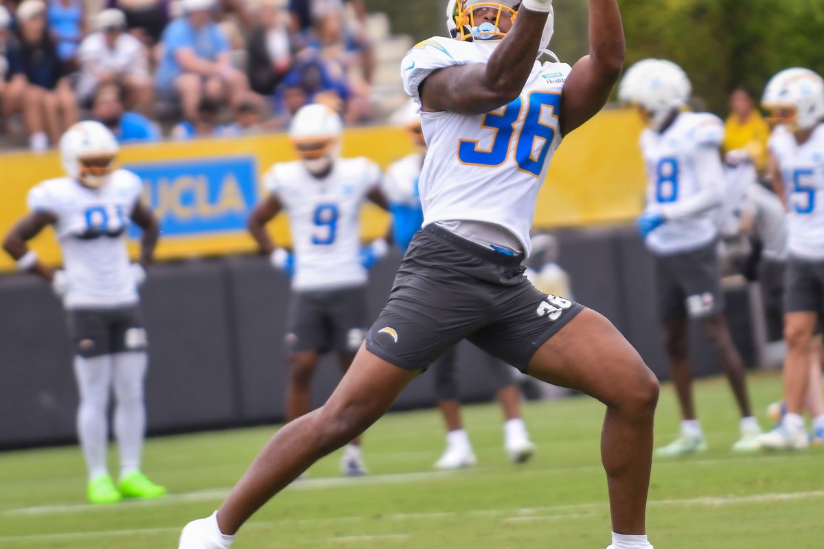 LA Chargers Avery Smith (36) participates in drills during Chargers training camp at USD on .Tuesday August 4, 2026 in San Diego, California. LA Chargers Avery Smith (36) participates in drills during Chargers training camp at USD on .Tuesday August 4, 2026 in San Diego, California.
