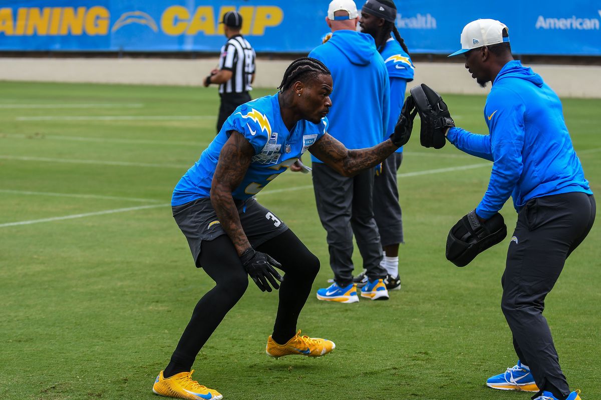 LA Chargers Derwin James participates in drills during Chargers training camp at USD on .Wednesday August 5, 2026 in San Diego, California. LA Chargers Derwin James participates in drills during Chargers training camp at USD on .Wednesday August 5, 2026 in San Diego, California.