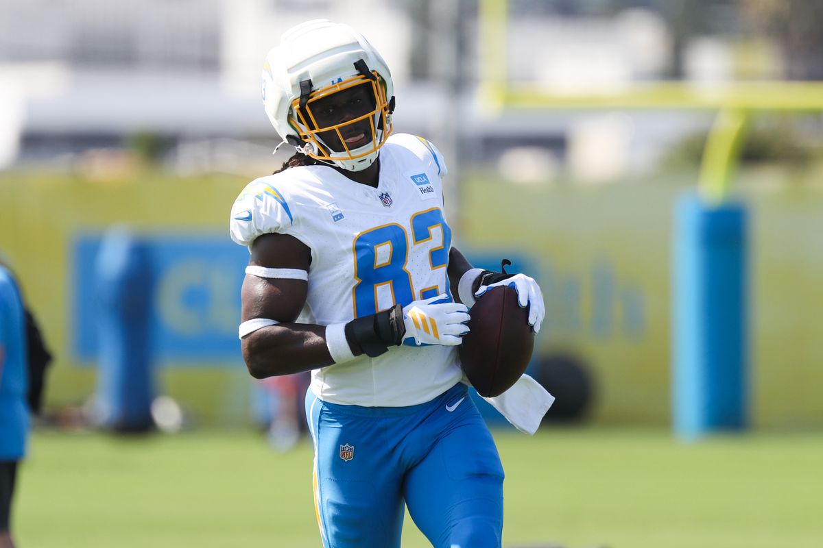 David Njoku #83 of the Los Angeles Chargers participates in drills during training camp at The Bolt on August 9, 2026 in El Segundo, California. David Njoku #83 of the Los Angeles Chargers participates in drills during training camp at The Bolt on August 9, 2026 in El Segundo, California.