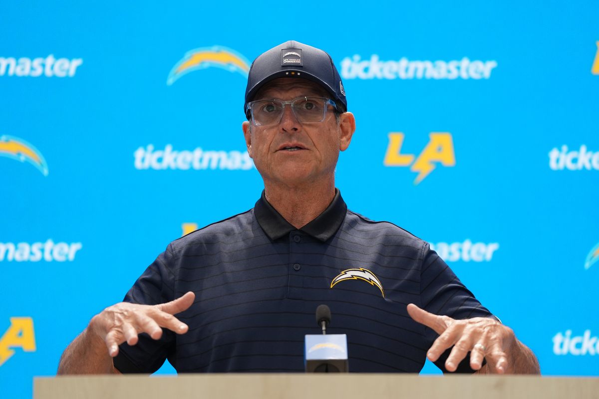 Los Angeles Chargers head coach Jim Harbaugh addressing media during Chargers training camp at The Bolt on Saturday, August 15th in El Segundo, CA. Los Angeles Chargers head coach Jim Harbaugh addressing media during Chargers training camp at The Bolt on Saturday, August 15th in El Segundo, CA.