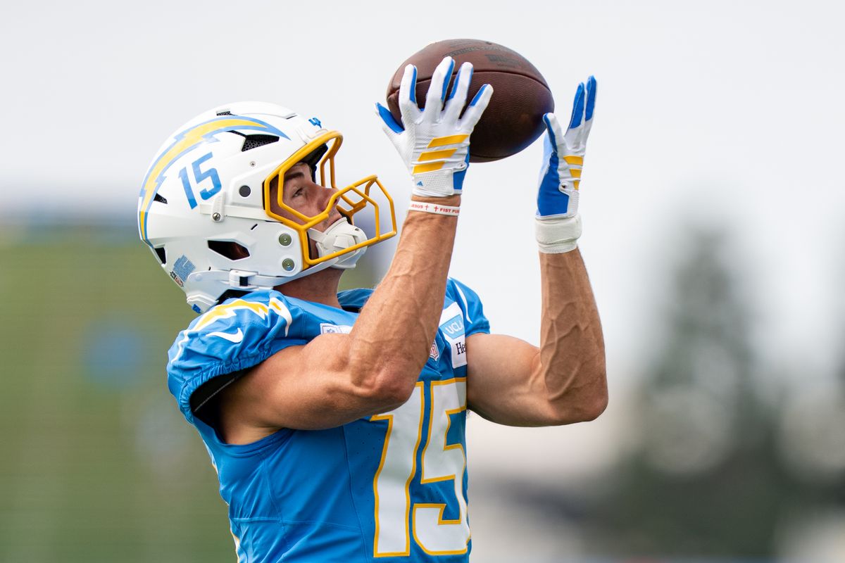 Los Angeles Chargers wide receiver Ladd McConkey (15) catching an over-the-shoulder pass during Chargers training camp at The Bolt on Saturday, August 15th in El Segundo, CA. Los Angeles Chargers wide receiver Ladd McConkey (15) catching an over-the-shoulder pass during Chargers training camp at The Bolt on Saturday, August 15th in El Segundo, CA.