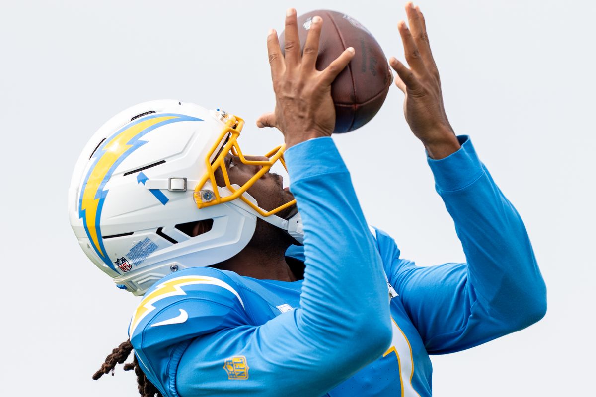 Los Angeles Chargers wide receiver Quentin Johnston (1) catching an over-the-shoulder pass during Chargers training camp at The Bolt on Saturday, August 15th in El Segundo, CA. Los Angeles Chargers wide receiver Quentin Johnston (1) catching an over-the-shoulder pass during Chargers training camp at The Bolt on Saturday, August 15th in El Segundo, CA.