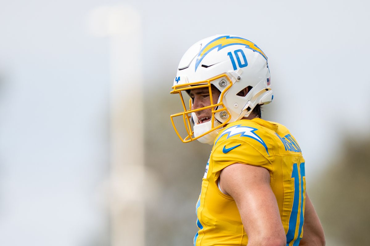 Los Angeles Chargers quarterback Justin Herbert (10) surveying practice during Chargers training camp at The Bolt on Saturday, August 15th in El Segundo, CA. Los Angeles Chargers quarterback Justin Herbert (10) surveying practice during Chargers training camp at The Bolt on Saturday, August 15th in El Segundo, CA.