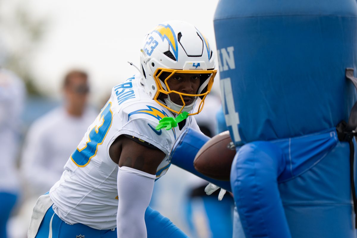 Los Angeles Chargers safety Tony Jefferson (23) participating in drills during Chargers training camp at The Bolt on Saturday, August 15th in El Segundo, CA. Los Angeles Chargers safety Tony Jefferson (23) participating in drills during Chargers training camp at The Bolt on Saturday, August 15th in El Segundo, CA.