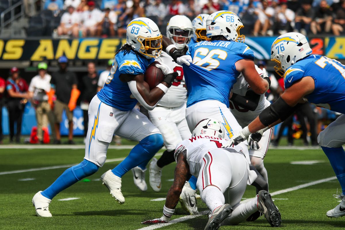 Los Angeles Chargers TE David Njoku (83) runs with the football during an NFL game between the Los Angeles Chargers and Arizona Cardinals on Sunday, September 13, 2026 at SoFi Stadium in Inglewood, California. Los Angeles Chargers TE David Njoku (83) runs with the football during an NFL game between the Los Angeles Chargers and Arizona Cardinals on Sunday, September 13, 2026 at SoFi Stadium in Inglewood, California.