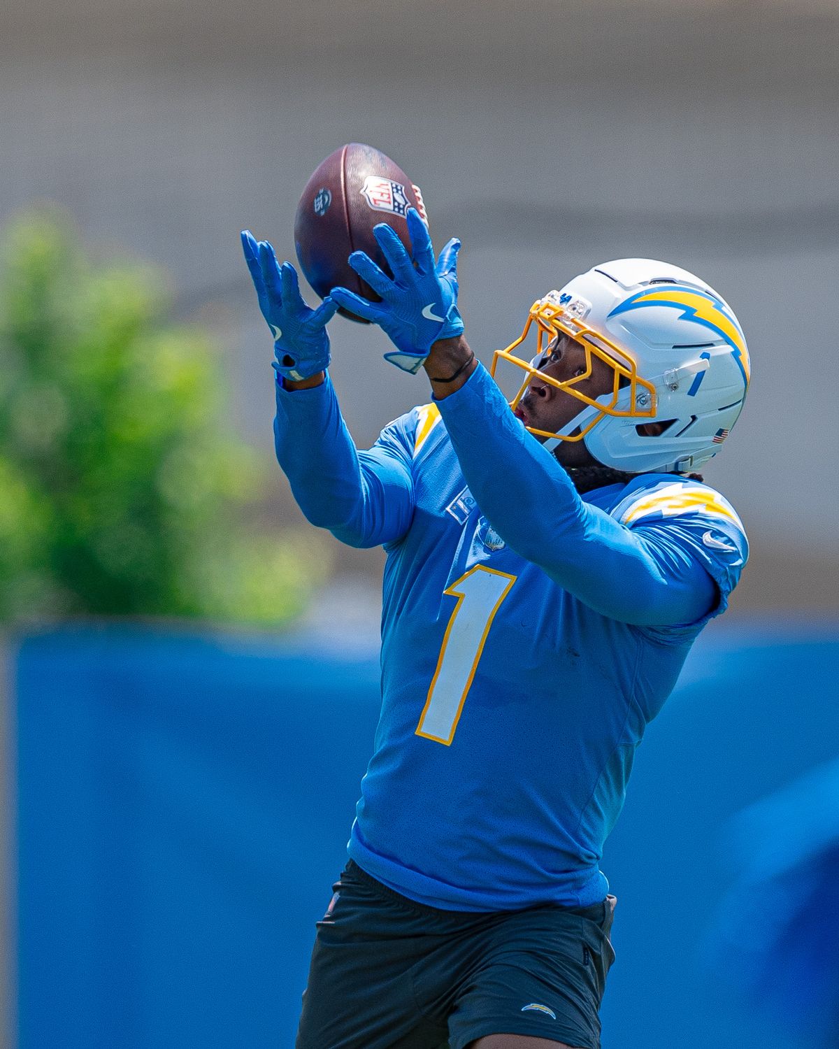 Los Angeles Chargers' wide receiver, Quentin Johnston 1, making a catch on a post route during practice at the Chargers' NFL training camp on Sunday, August 3, 2025 at The Bolt in El Segundo, CA. Los Angeles Chargers' wide receiver, Quentin Johnston 1, making a catch on a post route during practice at the Chargers' NFL training camp on Sunday, August 3, 2025 at The Bolt in El Segundo, CA.