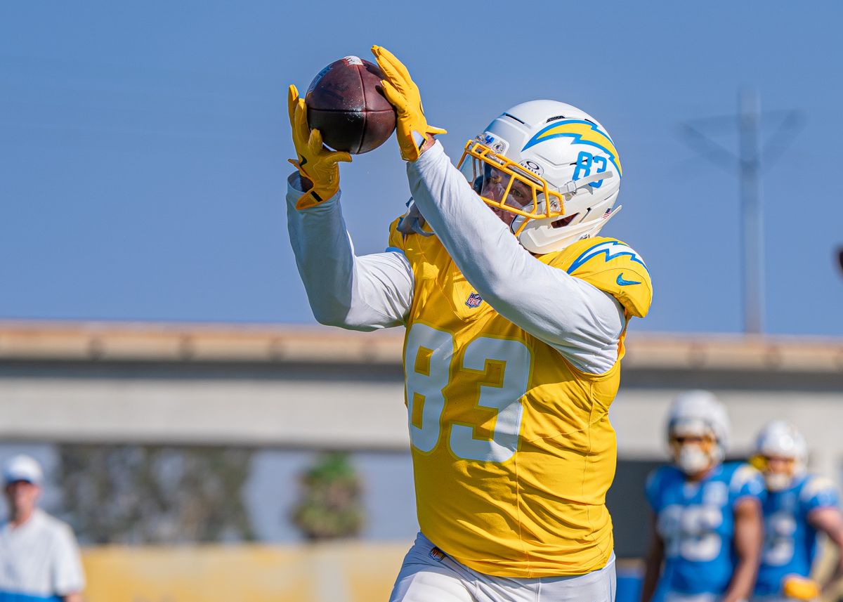 Los Angeles Chargers' tight end, Tyler Conklin (83) catches a touchdown pass from quarterback Justin Herbert (10) during practice at The Bolt on Tuesday, August 5th, 2025 in El Segundo, CA.
