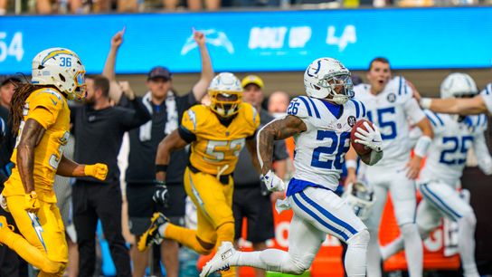 “It Takes More Than Talk” says Khalil Mack as Chargers defense seeks to bounce back against Vikings taken in Los Angeles (Los Angeles Chargers)