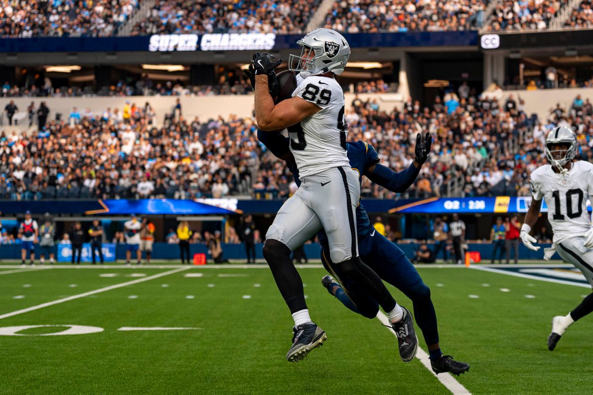 Las Vegas Raiders tight end, Brock Bowers (89) catches a pass during an NFL football game against the Los Angeles Chargers on November 30, 2025 in Los Angeles, CA.