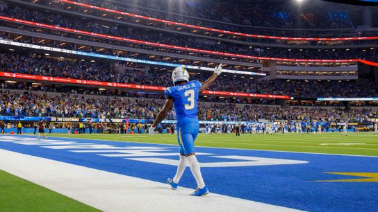  Los Angeles Chargers free safety Derwin James (3) points to the crowd during a NFL game against the Philadelphia Eagles on. Monday December 08, 2025 at Sofi Stadium in Inglewood, CA.