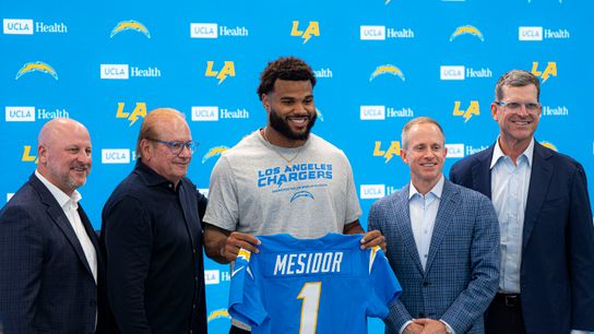 Akheem Mesidor Ready to Soak Up Khalil Mack’s Wisdom, Make Immediate Impact taken El SEGUNDO, Calif. -- (Los Angeles Chargers). Photo by Jessica Cryderman - The Sporting Tribune