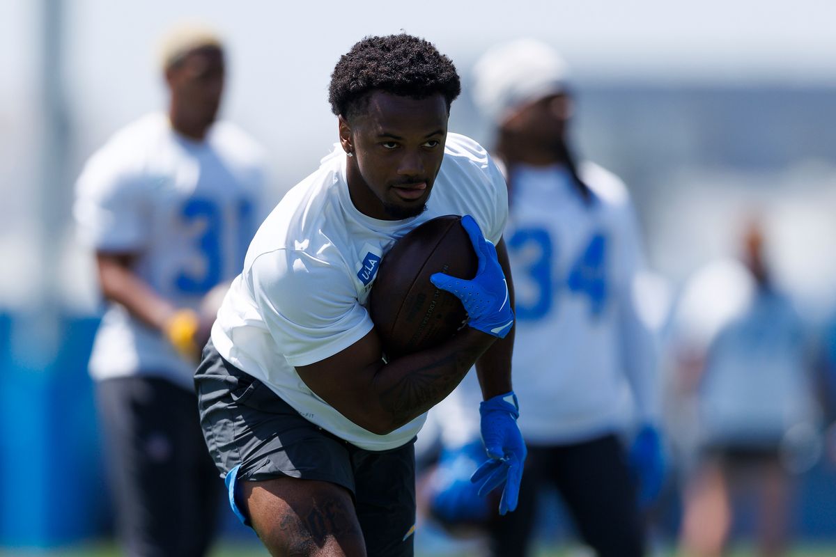 Amar Johnson #35 of the Los Angeles Chargers runs with the ball during offseason workout at The Bolt on May 19, 2026 in El Segundo, California.