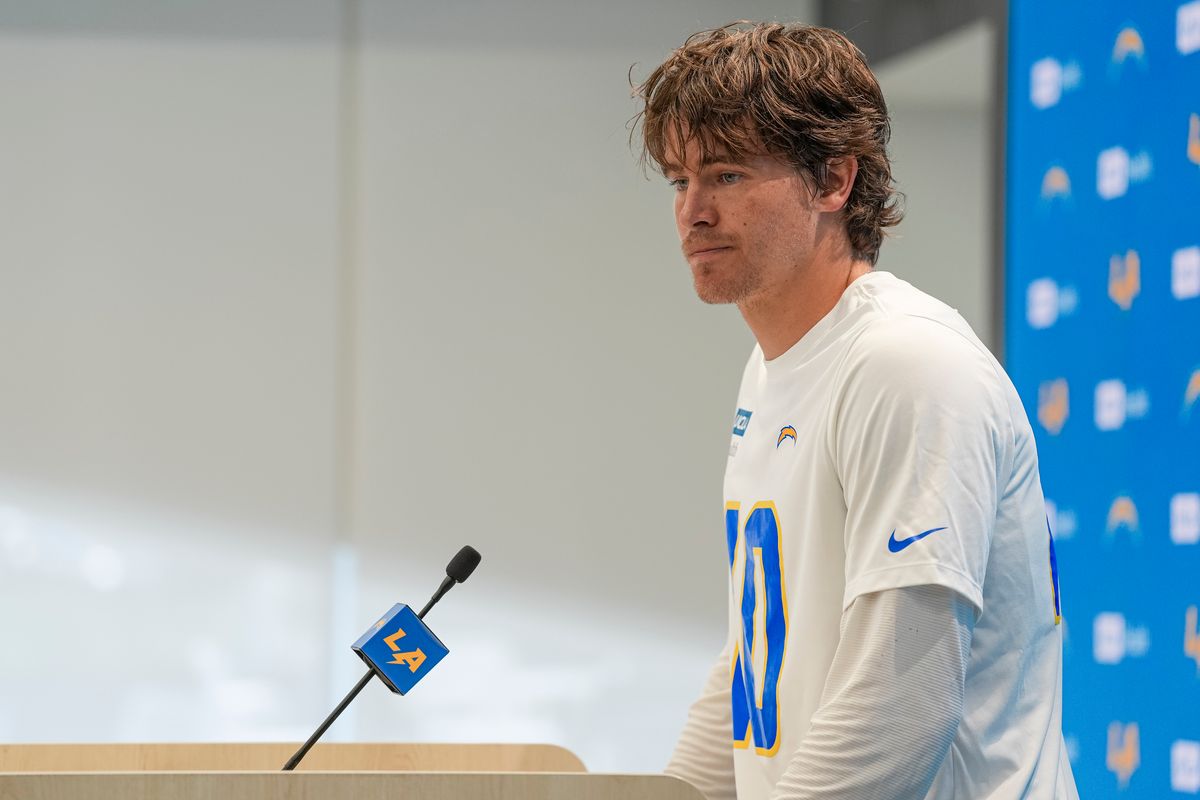 Los Angeles Chargers quarterback Justin Herbert (10) responding to the press before Chargers organized team activities at the Bolt on Tuesday, June 2nd in El Segundo, CA. Los Angeles Chargers quarterback Justin Herbert (10) responding to the press before Chargers organized team activities at the Bolt on Tuesday, June 2nd in El Segundo, CA.
