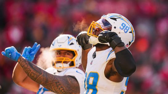 Dec 14, 2025; Kansas City, Missouri, USA; Los Angeles Chargers linebacker Odafe Oweh (98) celebrates a sack against the Kansas City Chiefs during the second half at GEHA Field at Arrowhead Stadium. Dec 14, 2025; Kansas City, Missouri, USA; Los Angeles Chargers linebacker Odafe Oweh (98) celebrates a sack against the Kansas City Chiefs during the second half at GEHA Field at Arrowhead Stadium.
