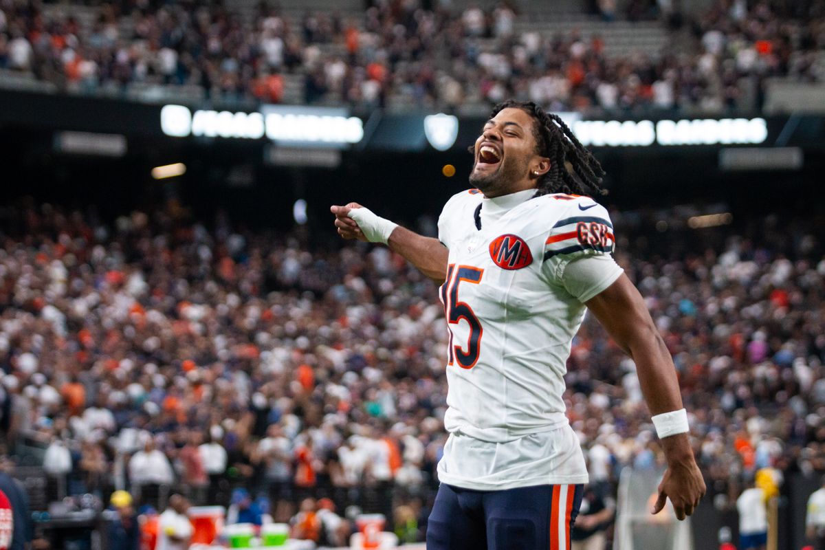 Chicago Bears wide receiver Rome Odunze (15) yells in celebration walking to the locker room after a NFL game between the Las Vegas Raiders and the Chicago Bears, Sunday September 28, 2025 in Las Vegas, Nev. Chicago Bears wide receiver Rome Odunze (15) yells in celebration walking to the locker room after a NFL game between the Las Vegas Raiders and the Chicago Bears, Sunday September 28, 2025 in Las Vegas, Nev.
