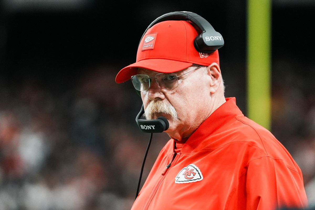 Chiefs coach Andy Reid looks downfield during first half of NFL game against Raiders on Sunday, January 4, 2026 at Allegiant Stadium in Las Vegas.