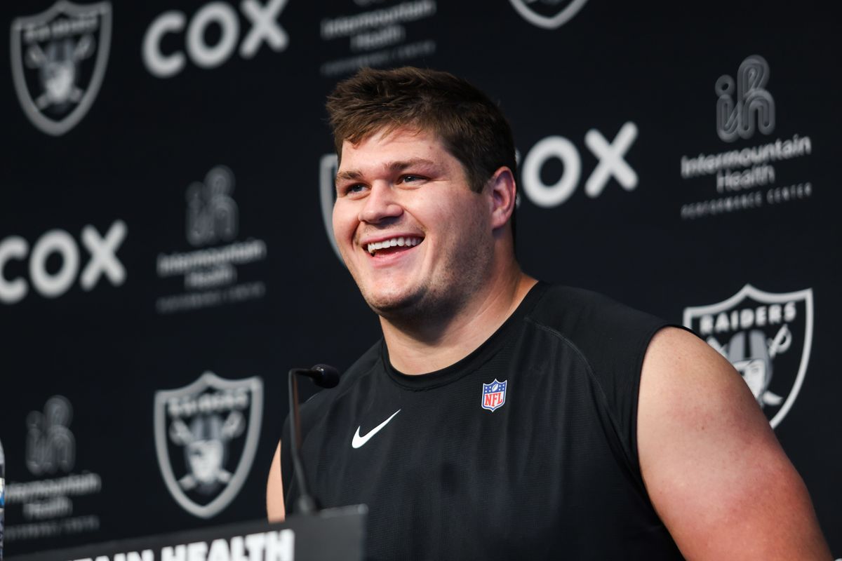 Las Vegas Raiders offensive-guard Tyler Linderbaum (65) speaks to the media after Raiders OTAs at Intermountain Health Performance Center, Thursday May 28, 2026 in Henderson, Nev. Las Vegas Raiders offensive-guard Tyler Linderbaum (65) speaks to the media after Raiders OTAs at Intermountain Health Performance Center, Thursday May 28, 2026 in Henderson, Nev.