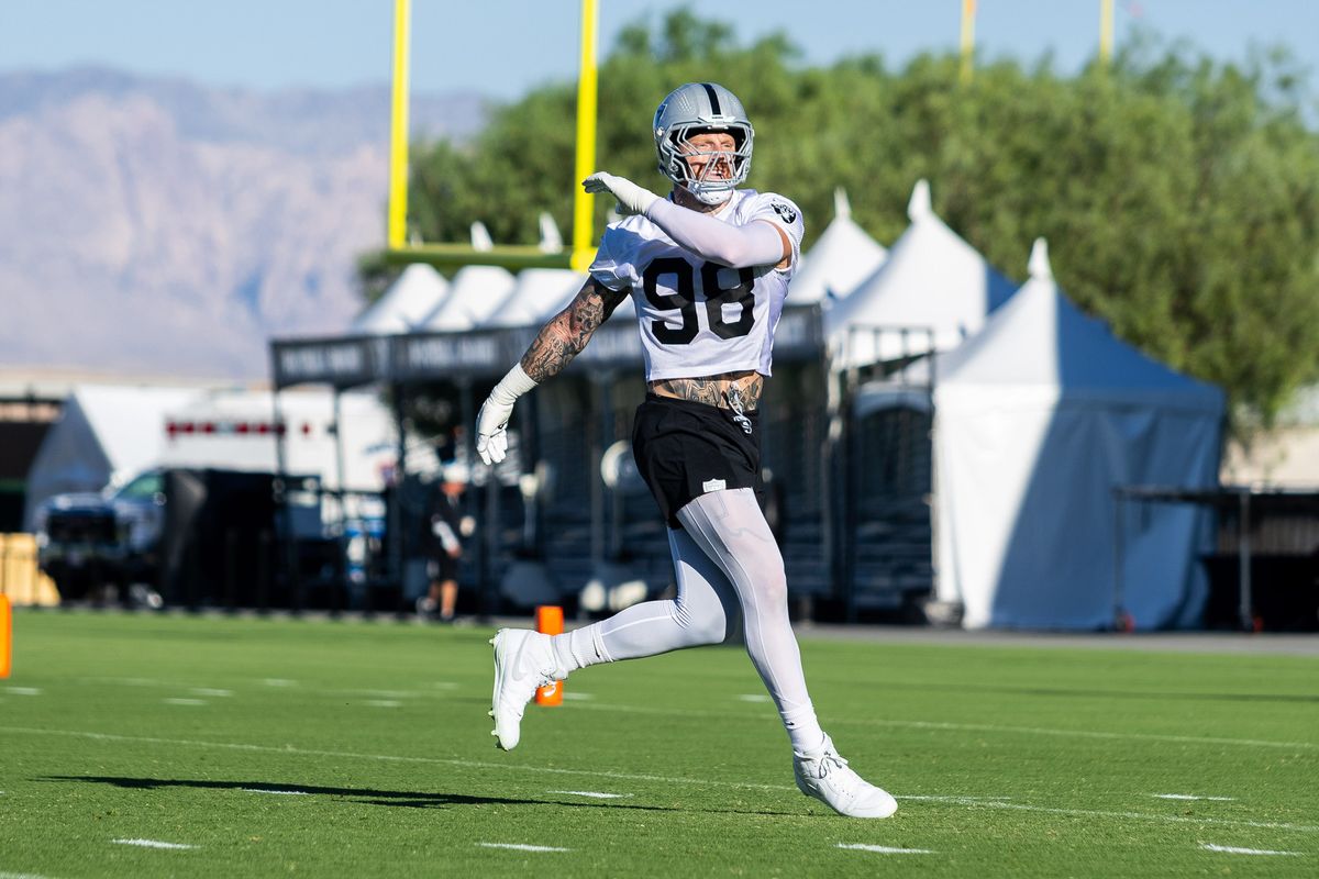 Las Vegas Raiders defensive end Maxx Crosby (98) warms up before Raiders Training Camp at Intermountain Health Performance Center, Thursday July 30, 2026 in Henderson, Nev. Las Vegas Raiders defensive end Maxx Crosby (98) warms up before Raiders Training Camp at Intermountain Health Performance Center, Thursday July 30, 2026 in Henderson, Nev.