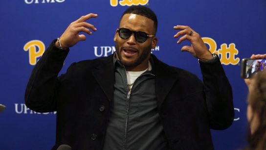 Speculation swirls as Aaron Donald donns helmet at Rams facility taken At LOS ANGELES (TST Los Angeles). Photo by USA TODAY Network via Reuters Connect