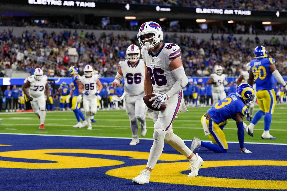 Buffalo Bills tight end Dalton Kincaid (86) celebrates a touchdown reception during an NFL football game against the Los Angeles Rams on October 12, 2026, at SoFi Stadium in Los Angeles, CA.