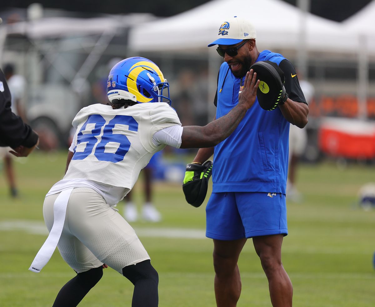 #86 Mario Williams of the Los Angeles Rams participates in drills during joint practice against the New Orleans Saints on August 14, 2025 in Carson, CA.
