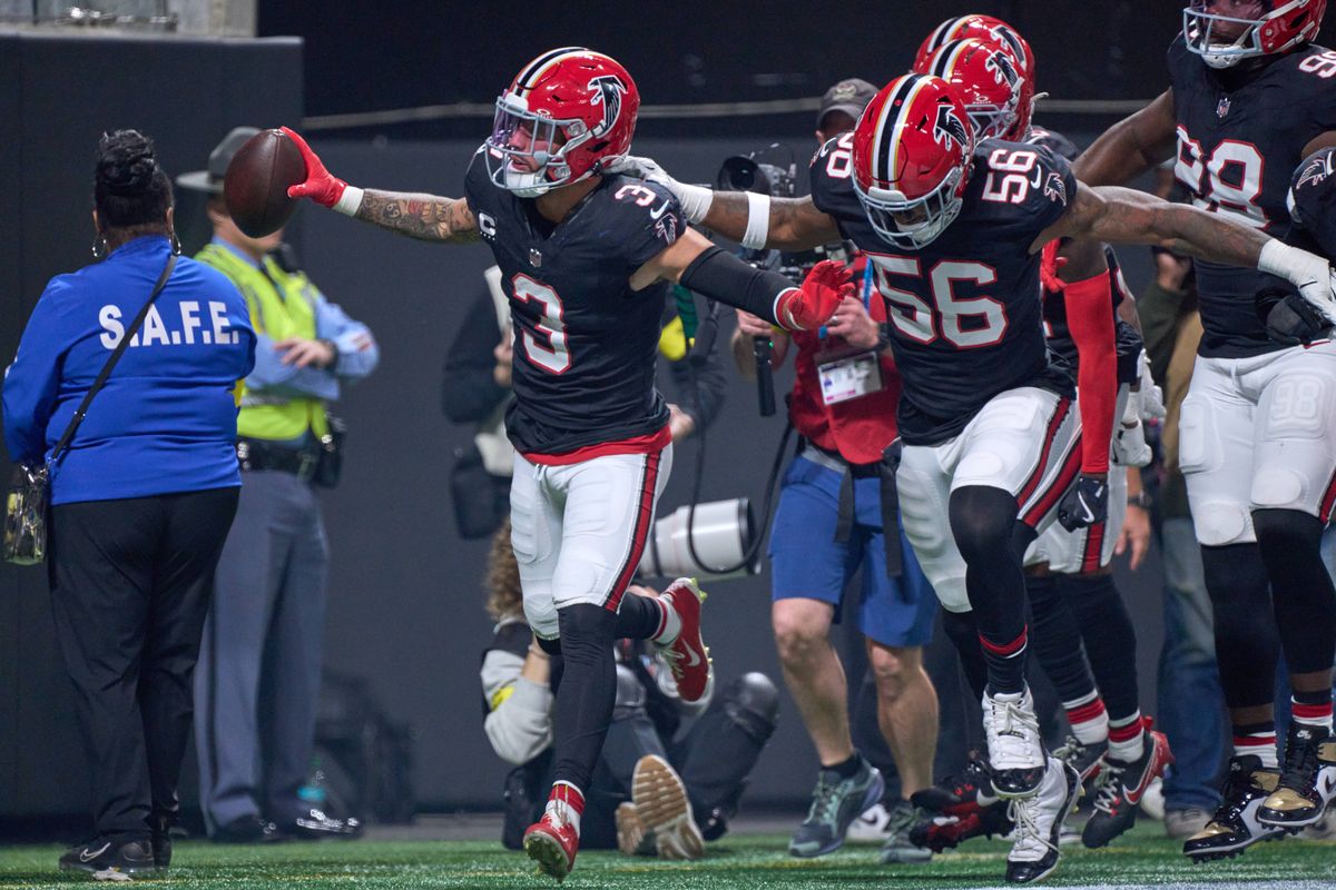 Atlanta Falcons safety Jessie Bates III (3) celebrates with teammates after intercepting the football during an NFL football game against the Los Angeles Rams, on Monday, December 29, 2025 in Atlanta, Geor.