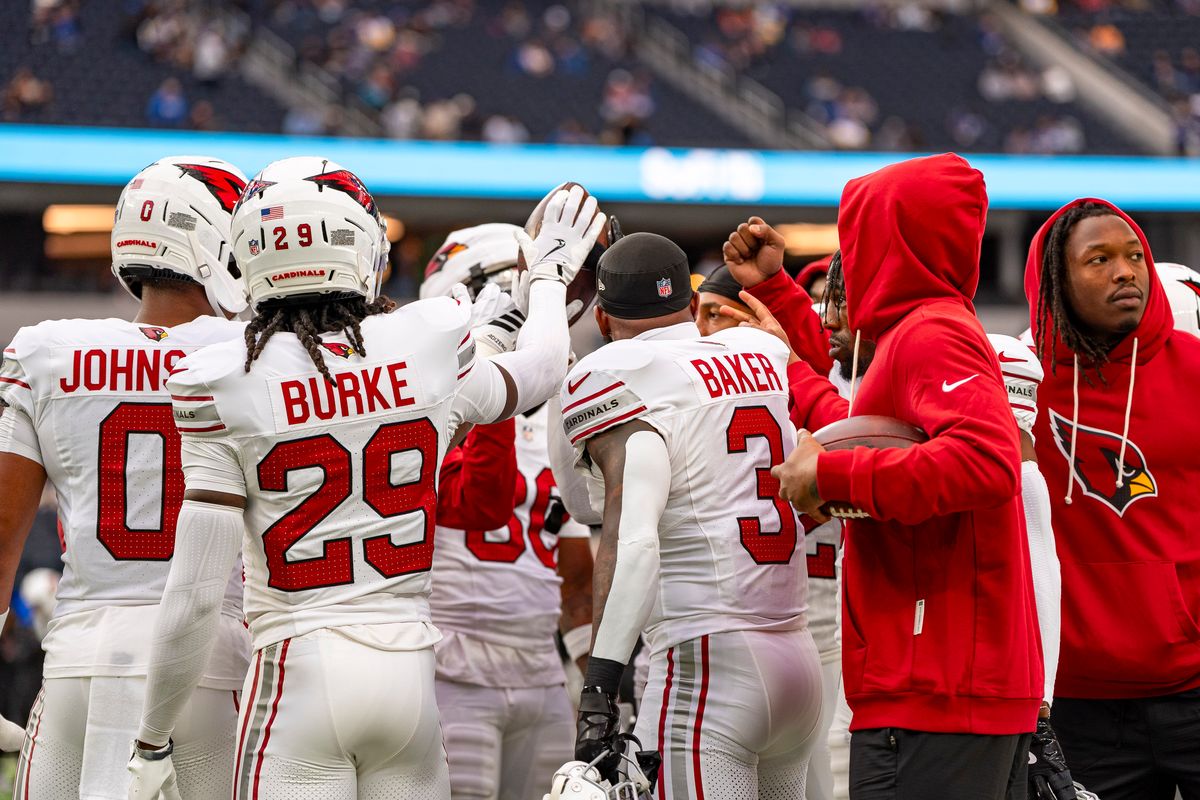 Arizona Cardinals safety Buddy Baker (3) leads a pregame huddle before an NFL football game against the Los Angeles Rams on January 4th, 2026 in Los Angeles, CA.
