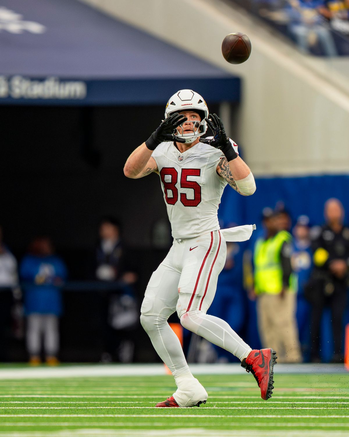 Arizona Cardinals tight end Trey McBride (85) catching a pass during an NFL football game against the Los Angeles Rams on January 4th, 2026 in Los Angeles, CA.