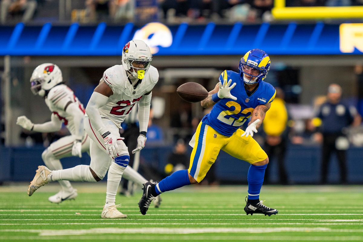 Los Angeles Rams running back Blake Corum (22) catches a pass during an NFL football game against the Arizona Cardinals on January 4th, 2026 in Los Angeles, CA.