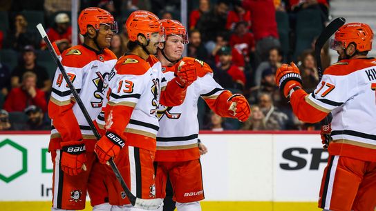 Ducks thrive in the power play to put out Flames taken Scotiabank Saddledome (Anaheim Ducks). Photo by Sergei Belski-Imagn Images