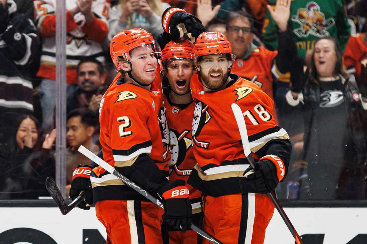 AJ Greer #18 of the Anaheim Ducks celebrates with teammates after scoring a goal during an NHL regular season game against the Vancouver Canucks on October 27, 2026 at Honda Center in Anaheim, California.