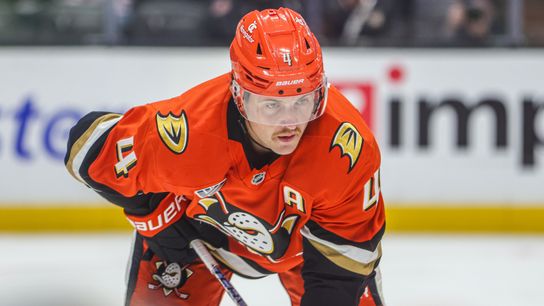 FINAL: Golden Knights 3, Ducks 2 taken at Honda Center (Anaheim Ducks)