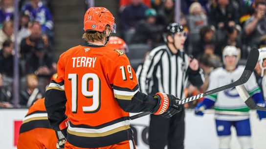 Anaheim Ducks RW (19) Troy Terry looks for a pass against Vancouver Canucks on Tuesday November 5th, 2024 at The Honda Center in Anaheim California. 