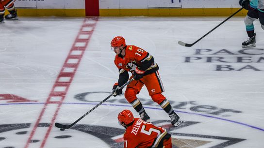 Anaheim Ducks R (19) Troy Terry counters against Seattle Kraken on Monday November 25th, 2024 at The Honda Center in Anaheim California. Anaheim Ducks R (19) Troy Terry counters against Seattle Kraken on Monday November 25th, 2024 at The Honda Center in Anaheim California.
