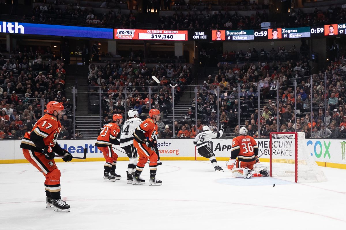 LA Kings C (15) Alex Turcotte scores to make it 2-1 over the Anaheim Ducks on November 29th, 2024 at Honda Center in California. LA Kings C (15) Alex Turcotte scores to make it 2-1 over the Anaheim Ducks on November 29th, 2024 at Honda Center in California.