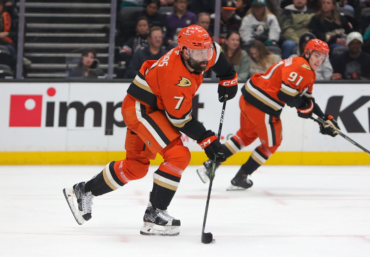Anaheim Ducks D (7) Radko Gudas moves the puck up the ice against the Tampa Bay Lightning on January 5, 2025 at the Honda Center in Anaheim, CA. Anaheim Ducks D (7) Radko Gudas moves the puck up the ice against the Tampa Bay Lightning on January 5, 2025 at the Honda Center in Anaheim, CA.