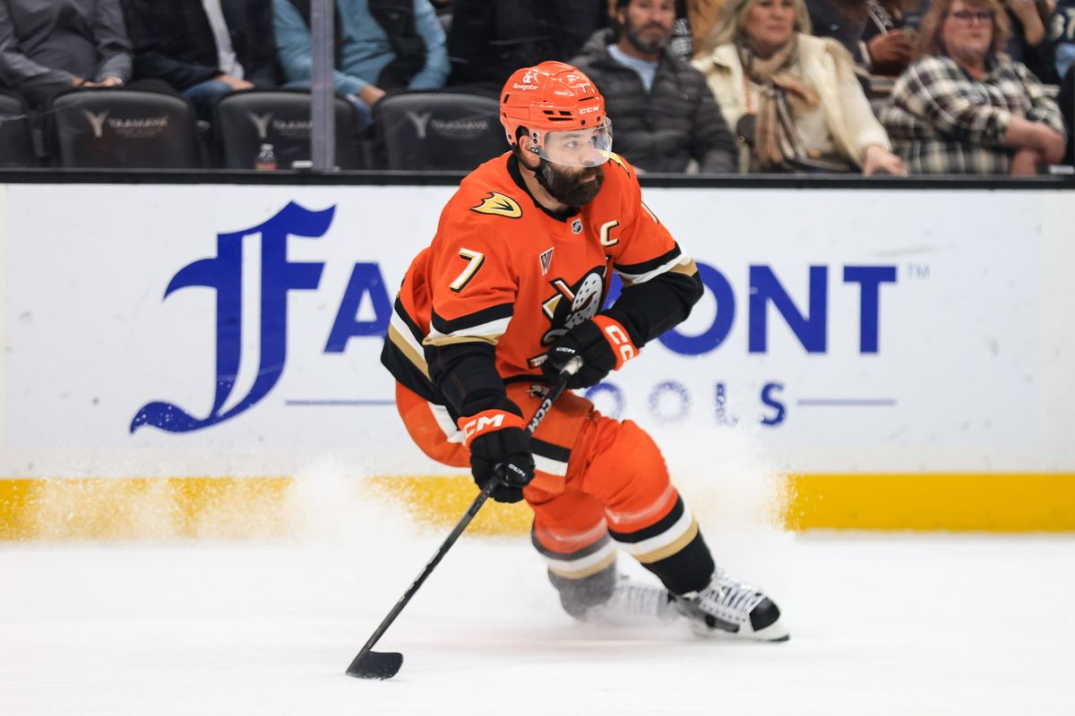 Anaheim Ducks defenseman Radko Gudas (7) skates with the puck during the NHL game against the Pittsburgh Penguins, Thursday January 23rd, 2025 at the Honda Center in Anaheim, Calif.