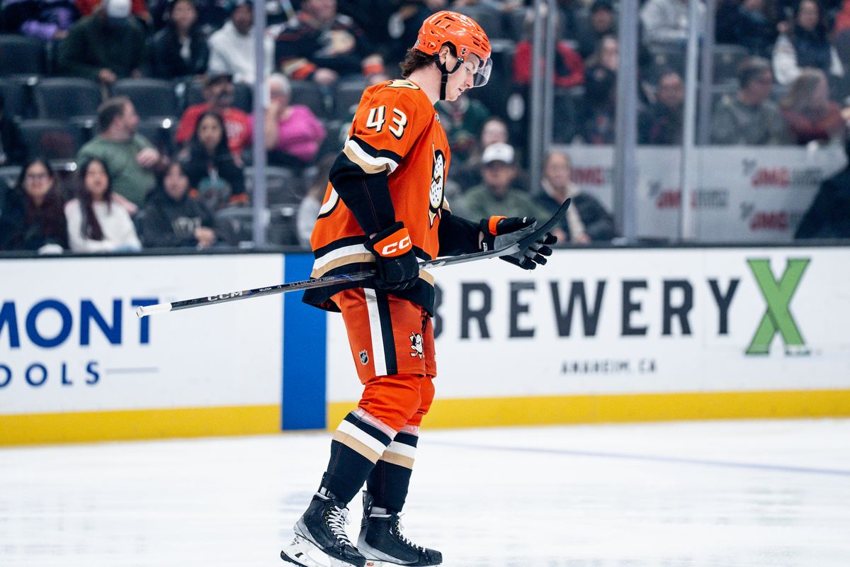 Anaheim Ducks D Drew Helleson (43) is checking his stick against the Calgary Flames Wednesday April 9th, 2025 at Honda Center in Anaheim, Calif. Anaheim Ducks D Drew Helleson (43) is checking his stick against the Calgary Flames Wednesday April 9th, 2025 at Honda Center in Anaheim, Calif.