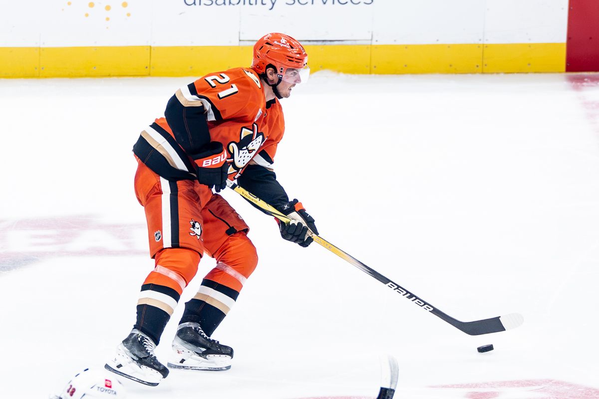 Anaheim Ducks C Isac Lundestrom (21) is waiting for his teammate to get open to pass the puck against the Calgary Flames Wednesday April 9th, 2025 at Honda Center in Anaheim, Calif. Anaheim Ducks C Isac Lundestrom (21) is waiting for his teammate to get open to pass the puck against the Calgary Flames Wednesday April 9th, 2025 at Honda Center in Anaheim, Calif.