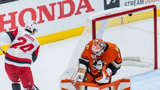 Hurricanes pounce on mistakes, show Ducks pace to aspire to in 4-1 defeat taken at Honda Center (Anaheim Ducks)
