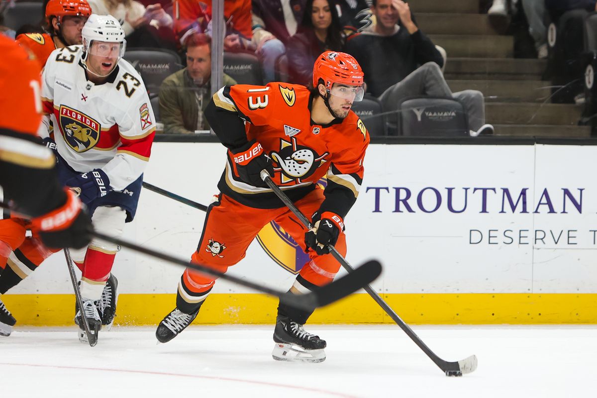 #13 C Nikita Nesterenko of the Anaheim Ducks skates with the puck during an NHL game against the Florida Panthers on November 4, 2025 in Anaheim, CA.