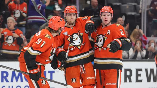 Gauthier nets first career hat trick, Carlsson ejected as Ducks sweep Cup champion Panthers taken at Honda Center (Anaheim Ducks)