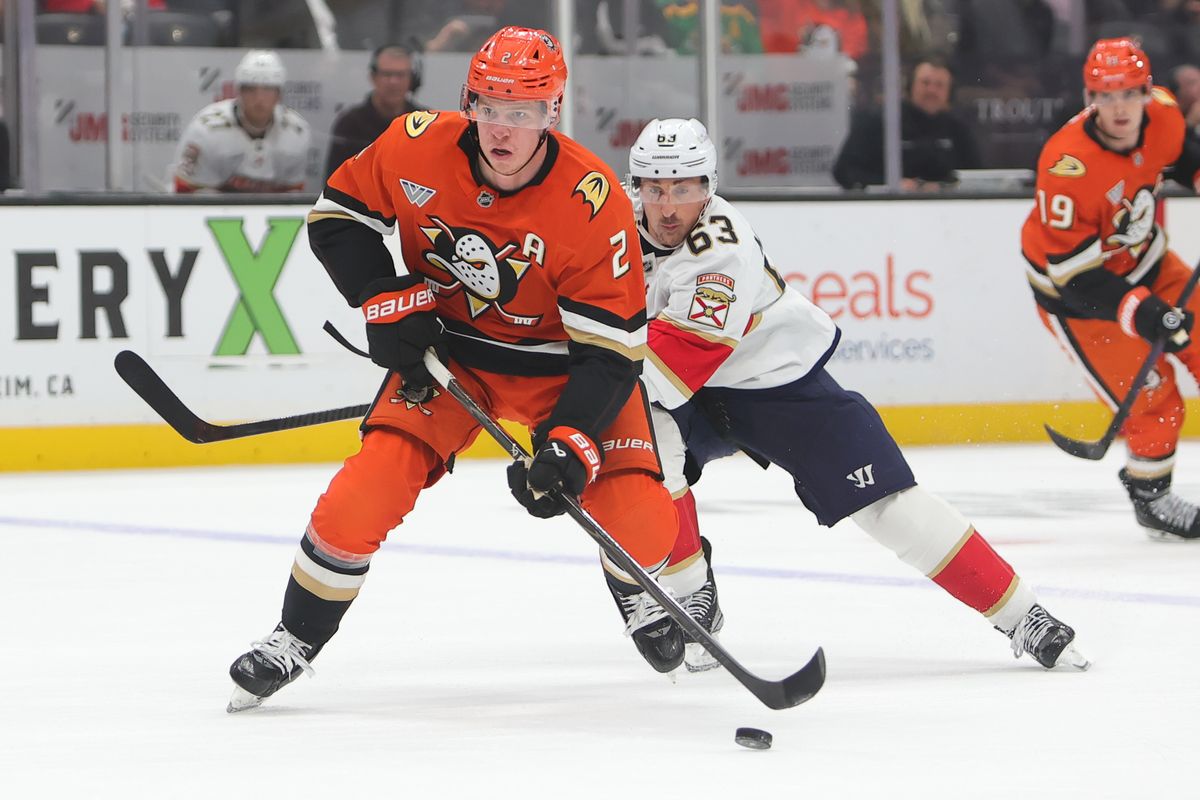 #2 D Jackson LaCombe of the Anaheim Ducks skates with the puck during an NHL game against the Florida Panthers on November 4, 2025 in Anaheim, CA.