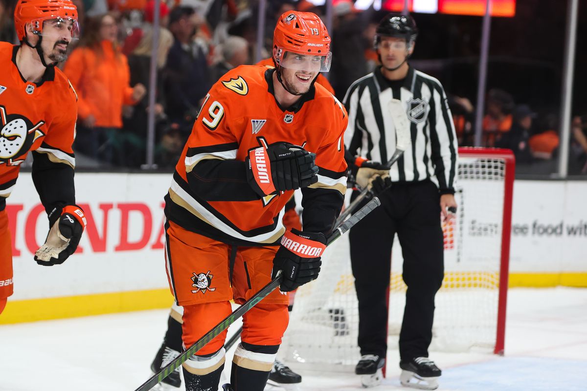 #19 RW Troy Terry of the Anaheim Ducks celebrates scoring a goal during an NHL game against the Utah Mammoth on November 17, 2025 in Anaheim, Calif.