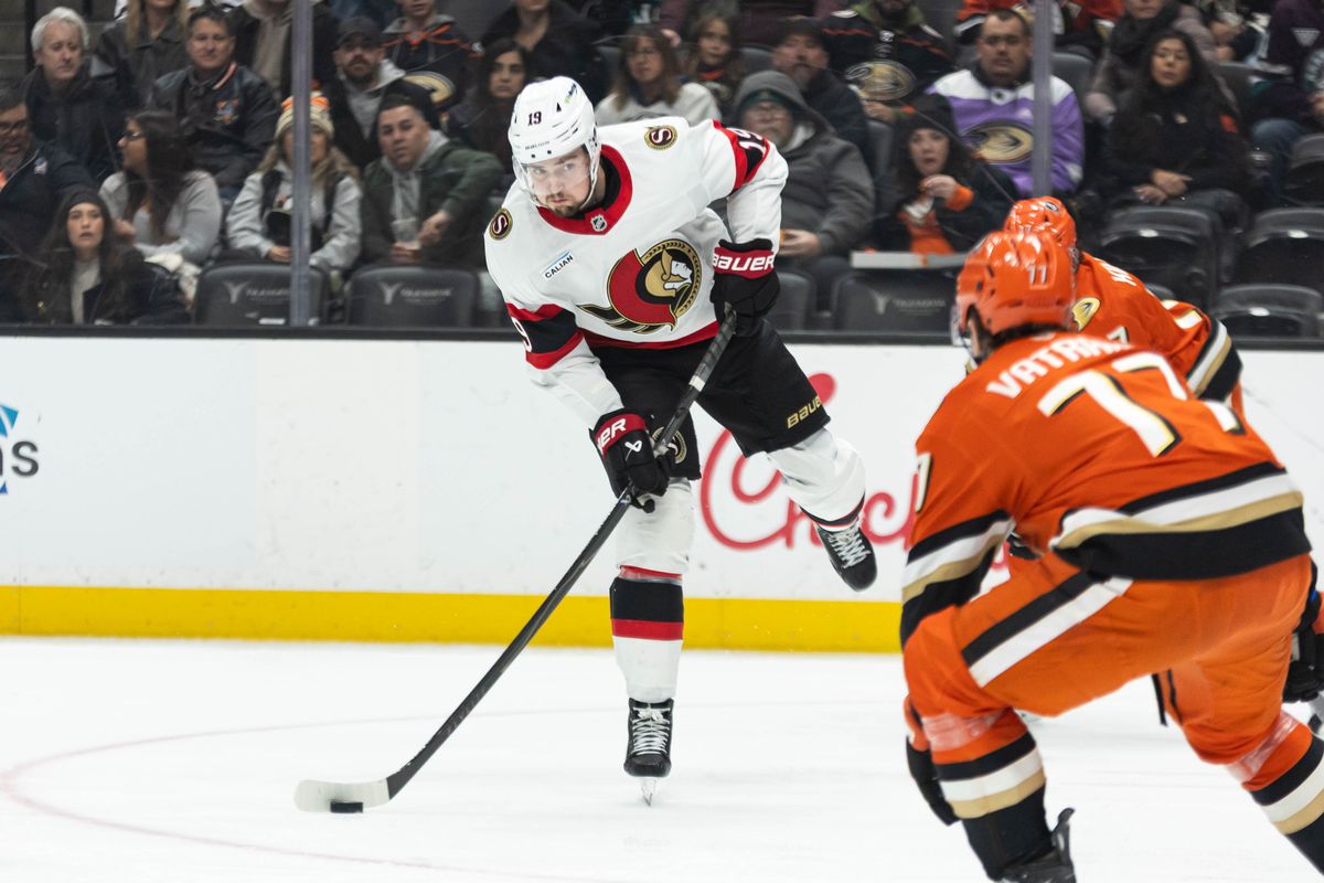 Ottawa Senators R Drake Batherson (19) attempts to shoot the puck during an NHL game against the Anaheim Ducks on November 20, 2025 in Anaheim, Calif.